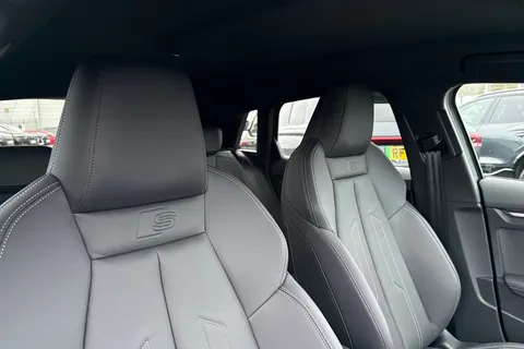 LT75ZWX Audi A3 Black Edition 40 TFSI e  204 PS S tronic Thumbnail #25