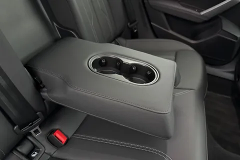 LT75ZWX Audi A3 Black Edition 40 TFSI e  204 PS S tronic Thumbnail #41