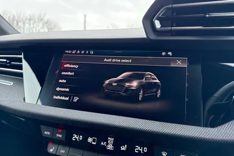 LT75ZWX Audi A3 Black Edition 40 TFSI e  204 PS S tronic Thumbnail #60