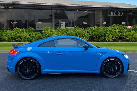 KR69YLM Audi TT Coup- Black Edition 45 TFSI quattro 245 PS S tronic Thumbnail #3