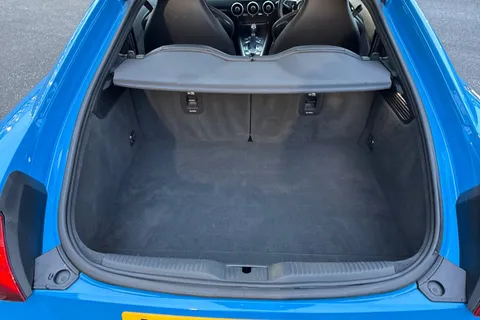 KR69YLM Audi TT Coup- Black Edition 45 TFSI quattro 245 PS S tronic Thumbnail #6