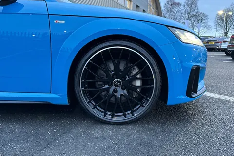 KR69YLM Audi TT Coup- Black Edition 45 TFSI quattro 245 PS S tronic Thumbnail #9