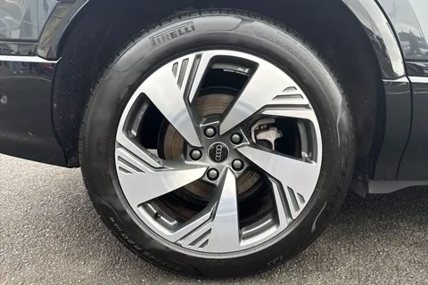 RF74ETL Audi Q6 E-Tron Q6 SUV S line e-tron performance 225,00 kW Thumbnail #14