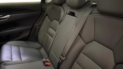 KT72NMA Audi e-tron GT quattro 350,00 kW Thumbnail #7