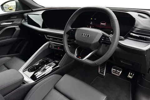  Audi Q5 2.0 TFSI S line S Tronic quattro Euro 6 (s/s) 5dr Thumbnail #14