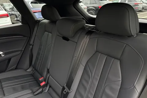  Audi Q5 2.0 TFSI S line S Tronic quattro Euro 6 (s/s) 5dr Thumbnail #19
