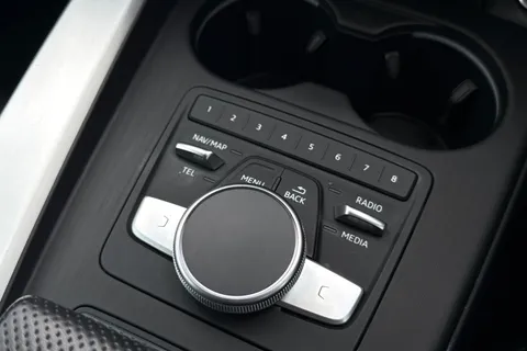 SB53SCB Audi A5 Cabriolet 2.0 TFSI S line S Tronic Euro 6 (s/s) 2dr Thumbnail #43