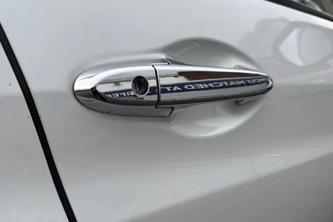 MM68FPD Honda HR-V 1.5 i-VTEC SE CVT 5dr Thumbnail #33