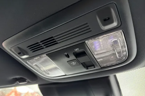 OW17WFV Honda Civic 1.0 VTEC Turbo SR 5dr Thumbnail #45