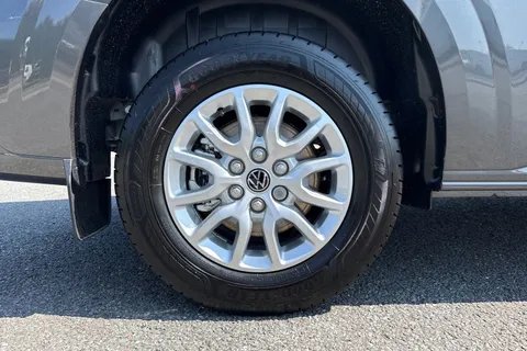 DF25GHD Volkswagen Transporter 2.0 TDI 110 Commerce Pro Van Thumbnail #10