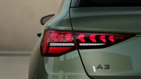  Audi A3 1.5 TFSI Black Edition Sportback S Tronic Euro 6 (s/s) 5dr Thumbnail #7