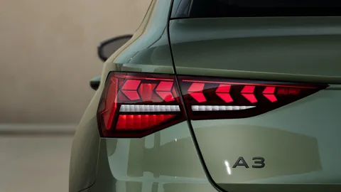  Audi A3 1.5 TFSI Black Edition Sportback Euro 6 (s/s) 5dr Thumbnail #7