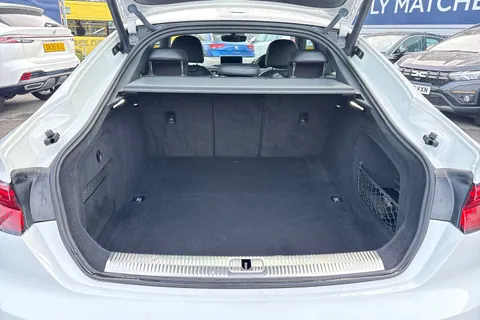 PY19XYV Audi A5 2.0 TFSI 35 S line Sportback S Tronic Euro 6 (s/s) 5dr Thumbnail #8