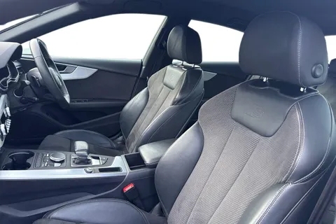 PY19XYV Audi A5 2.0 TFSI 35 S line Sportback S Tronic Euro 6 (s/s) 5dr Thumbnail #17