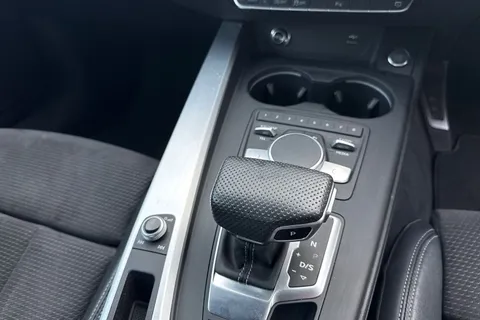 PY19XYV Audi A5 2.0 TFSI 35 S line Sportback S Tronic Euro 6 (s/s) 5dr Thumbnail #24