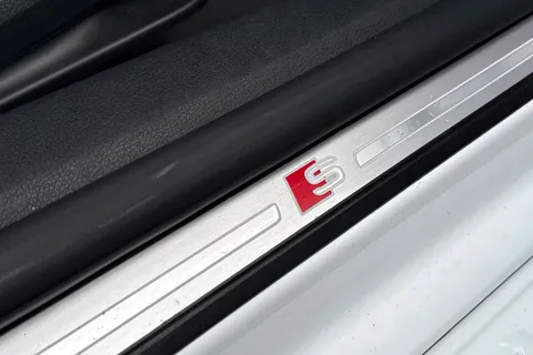 PY19XYV Audi A5 2.0 TFSI 35 S line Sportback S Tronic Euro 6 (s/s) 5dr Thumbnail #32