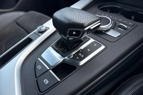 PY19XYV Audi A5 2.0 TFSI 35 S line Sportback S Tronic Euro 6 (s/s) 5dr Thumbnail #52