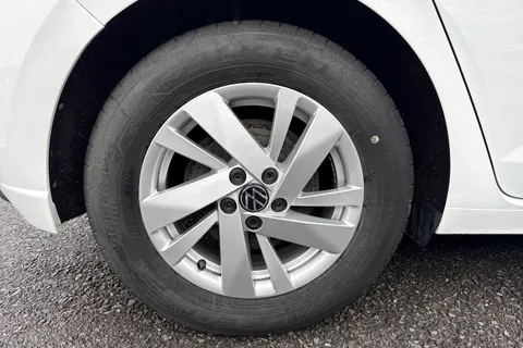 PK22DVW Volkswagen Polo 1.0 TSI Life Euro 6 (s/s) 5dr Thumbnail #13