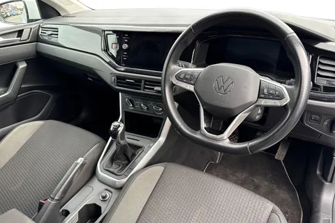 PK22DVW Volkswagen Polo 1.0 TSI Life Euro 6 (s/s) 5dr Thumbnail #19