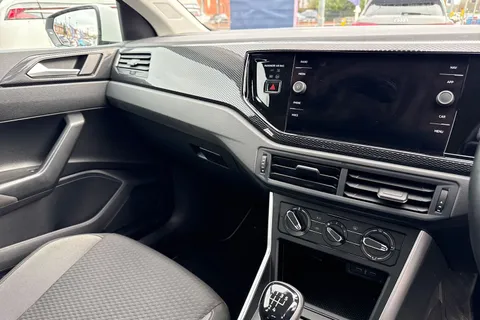 PK22DVW Volkswagen Polo 1.0 TSI Life Euro 6 (s/s) 5dr Thumbnail #21