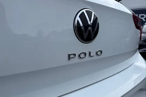 PK22DVW Volkswagen Polo 1.0 TSI Life Euro 6 (s/s) 5dr Thumbnail #30