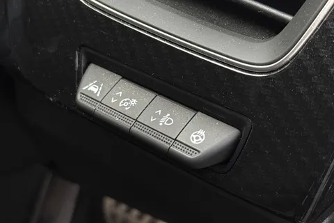 EY72ZBC Renault Arkana 1.6 E-Tech full hybrid 145 Engineered 5dr Auto Thumbnail #31