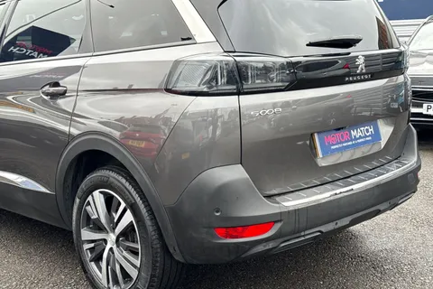 FV73LTF PEUGEOT 5008 1.5 BlueHDi Allure Premium + SUV 5dr Diesel EAT Euro 6 (s/s) (130 ps) Thumbnail #9