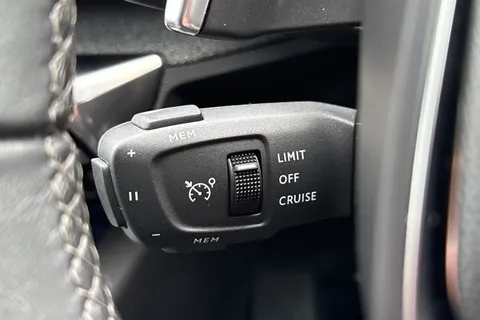 FV73LTF PEUGEOT 5008 1.5 BlueHDi Allure Premium + SUV 5dr Diesel EAT Euro 6 (s/s) (130 ps) Thumbnail #47