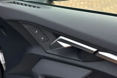 KW73SWY Audi A3 Black Edition 35 TDI 150 PS S tronic Thumbnail #44