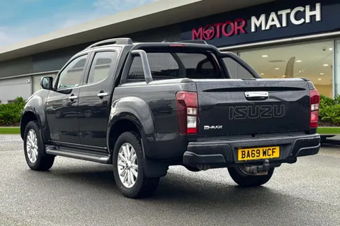BA69WCF Isuzu D-Max 1.9 TD Blade 4WD Euro 6 4dr Thumbnail #3