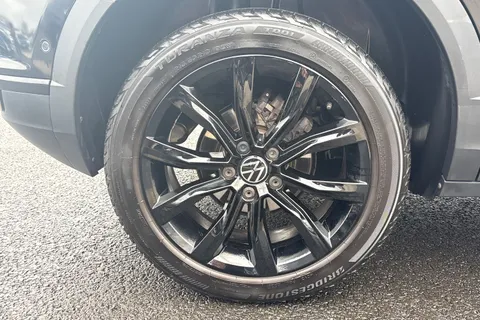 MP23JHL Volkswagen T-Roc 1.0 TSI Style 5dr **BLACK DESIGN PACK, REAR CAM** Thumbnail #11