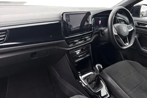 MP23JHL Volkswagen T-Roc 1.0 TSI Style 5dr **BLACK DESIGN PACK, REAR CAM** Thumbnail #16