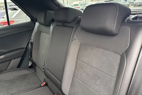 MP23JHL Volkswagen T-Roc 1.0 TSI Style 5dr **BLACK DESIGN PACK, REAR CAM** Thumbnail #20
