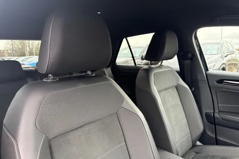 MP23JHL Volkswagen T-Roc 1.0 TSI Style 5dr **BLACK DESIGN PACK, REAR CAM** Thumbnail #25