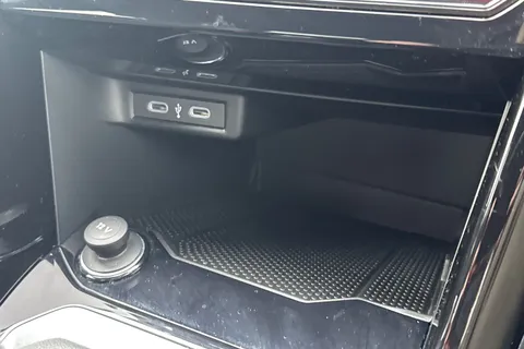 MP23JHL Volkswagen T-Roc 1.0 TSI Style 5dr **BLACK DESIGN PACK, REAR CAM** Thumbnail #34