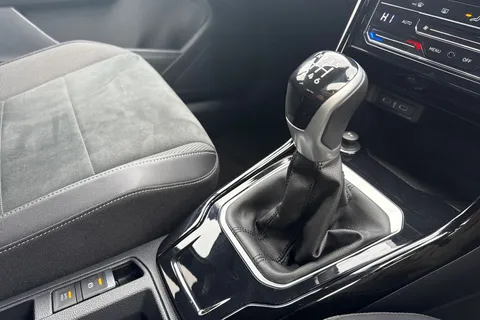 MP23JHL Volkswagen T-Roc 1.0 TSI Style 5dr **BLACK DESIGN PACK, REAR CAM** Thumbnail #35