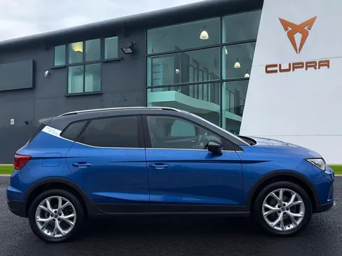 ML71XRN SEAT Arona 1.0 TSI 110 FR 5dr DSG Thumbnail #4