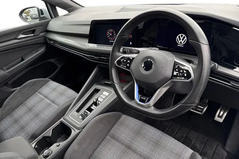 VA21KYG Volkswagen Golf 1.4 TSI GTE 5dr DSG Thumbnail #15