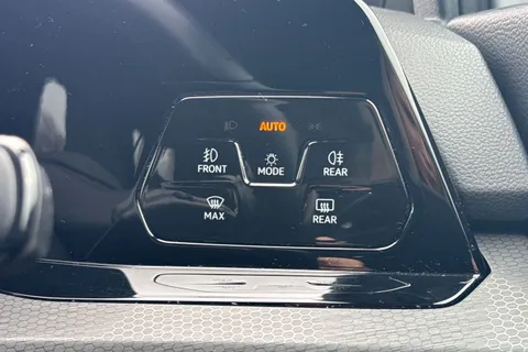 VA21KYG Volkswagen Golf 1.4 TSI GTE 5dr DSG Thumbnail #35