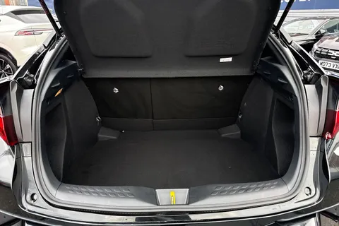 LS73HYO Toyota C-Hr 1.8 VVT-h Icon CVT Euro 6 (s/s) 5dr Thumbnail #8