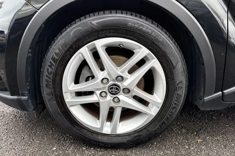 LS73HYO Toyota C-Hr 1.8 VVT-h Icon CVT Euro 6 (s/s) 5dr Thumbnail #11