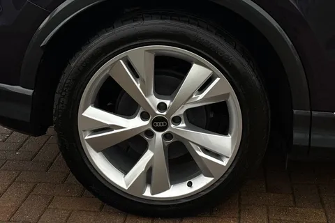 KR25ZJE Audi Q4 e-tron Q4  S line 45 e-tron  210,00 kW Thumbnail #10