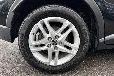 LS73HYO Toyota C-Hr 1.8 VVT-h Icon CVT Euro 6 (s/s) 5dr Thumbnail #13