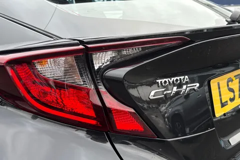 LS73HYO Toyota C-Hr 1.8 VVT-h Icon CVT Euro 6 (s/s) 5dr Thumbnail #30
