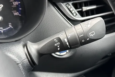 LS73HYO Toyota C-Hr 1.8 VVT-h Icon CVT Euro 6 (s/s) 5dr Thumbnail #40