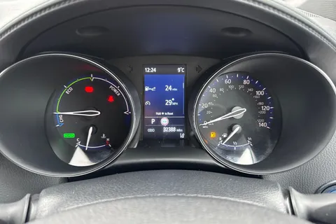 LS73HYO Toyota C-Hr 1.8 VVT-h Icon CVT Euro 6 (s/s) 5dr Thumbnail #42