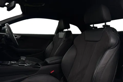 BG69KKW Audi A5 Coup- Black Edition 35 TFSI  150 PS S tronic Thumbnail #17