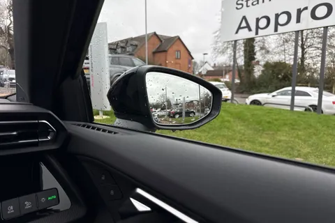 BG25HLZ Audi A3 Black Edition 35 TFSI  150 PS S tronic Thumbnail #21