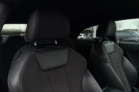 BG69KKW Audi A5 Coup- Black Edition 35 TFSI  150 PS S tronic Thumbnail #25