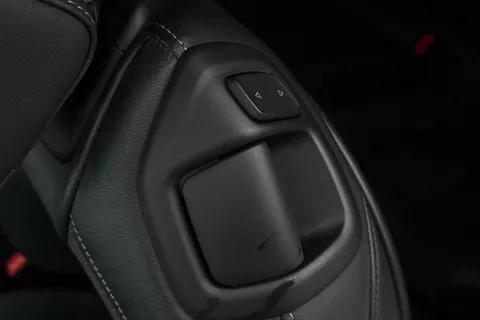 BG69KKW Audi A5 Coup- Black Edition 35 TFSI  150 PS S tronic Thumbnail #29